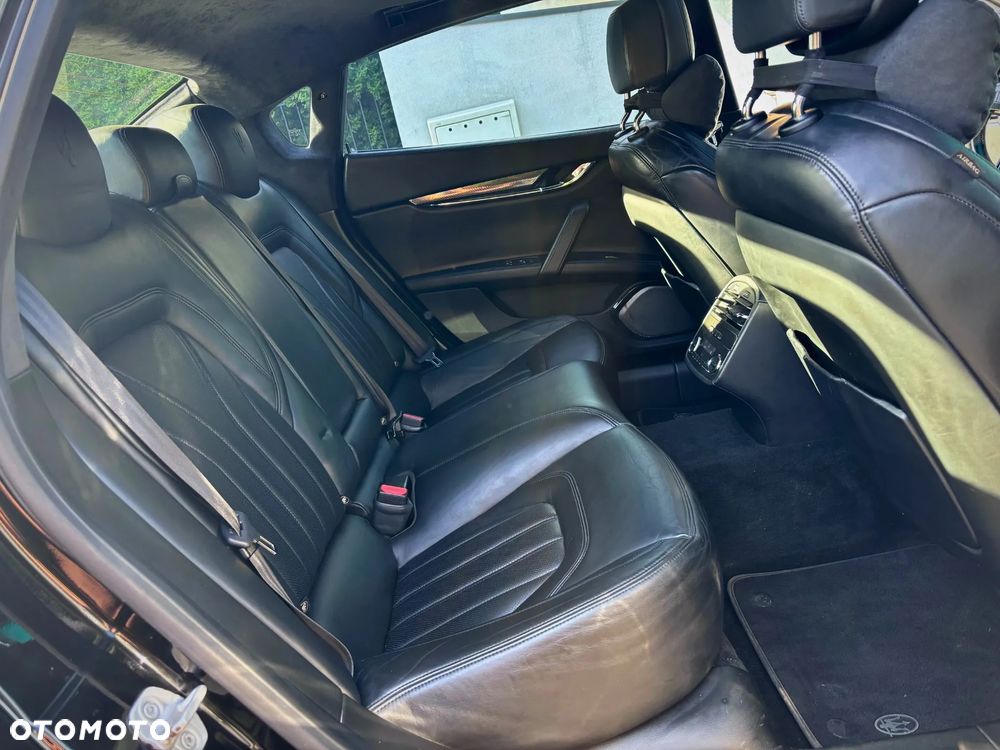 Maserati Quattroporte - 14