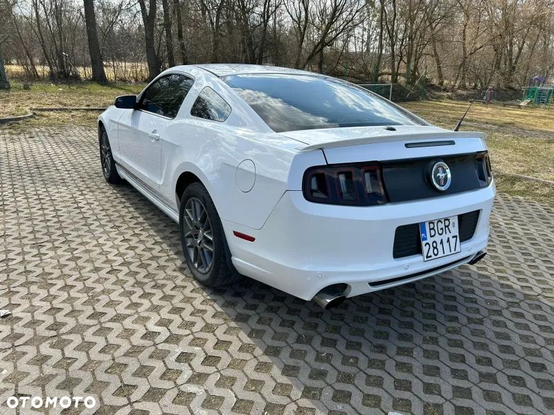 Ford Mustang - 8
