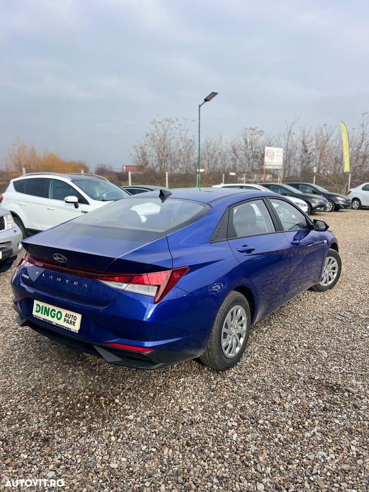Hyundai Elantra 1.6 l 123 CP 6MT Classic - 4