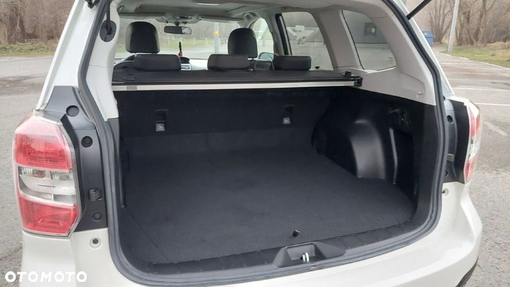 Subaru Forester 2.0 XT Platinum Lineartronic - 11