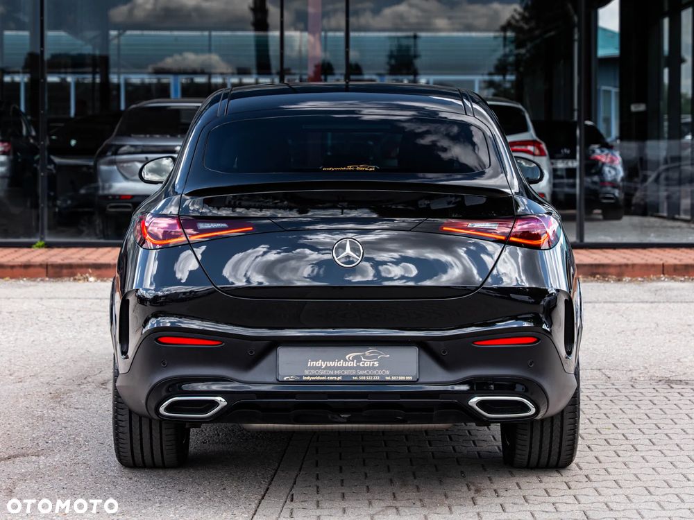 Mercedes-Benz GLC 300 e 4Matic 9G-TRONIC AMG Line - 19