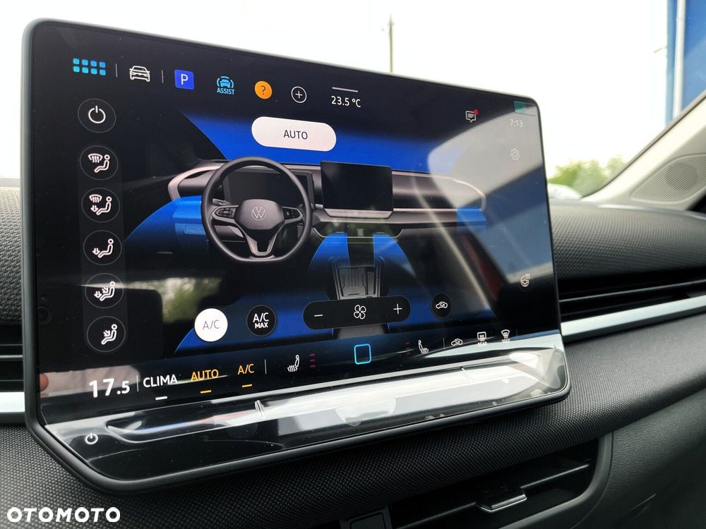 Volkswagen T-Roc 1.5 eTSI Life DSG - 22