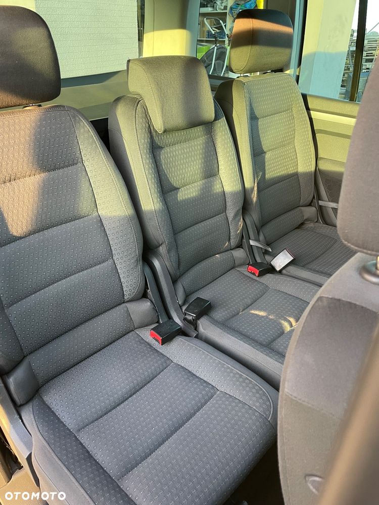 Volkswagen Touran 1.9 TDI Basis - 9