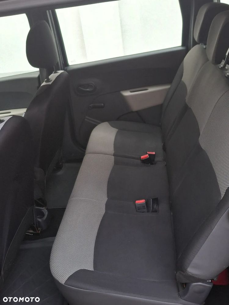 Dacia Lodgy 1.6 Access - 7