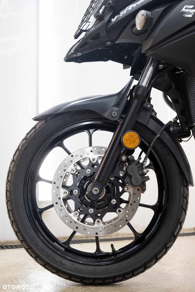 Suzuki DL - 32