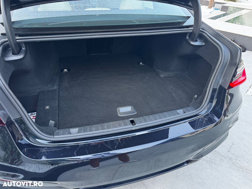 BMW Seria 7 745e AT PHEV - 34