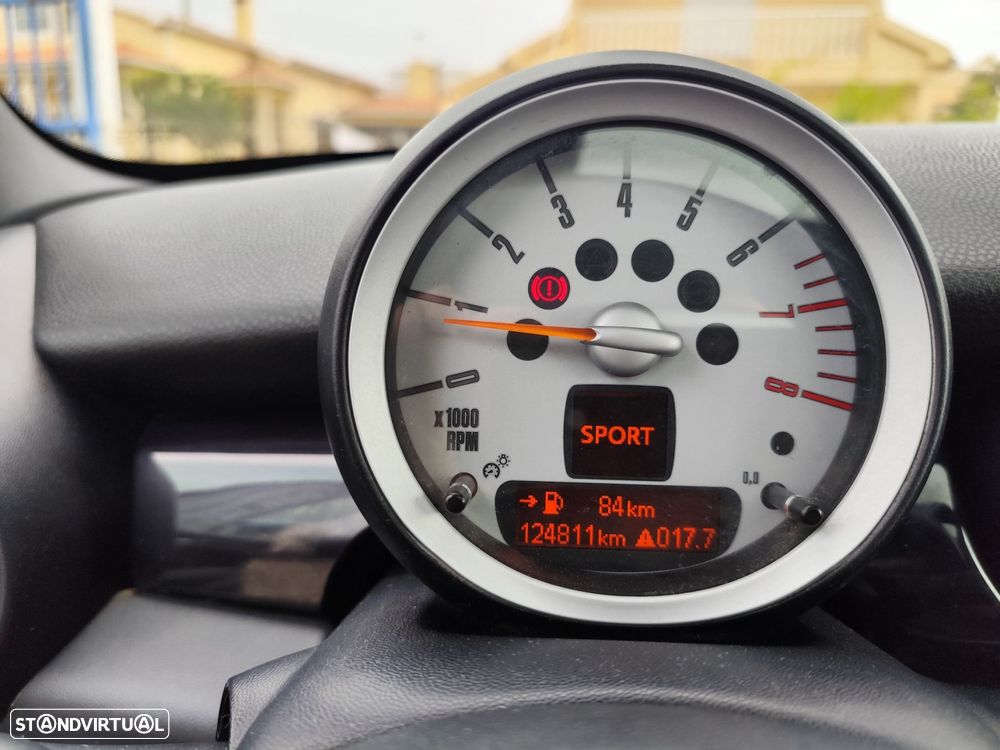 MINI 3 Portas John Cooper Works - 21