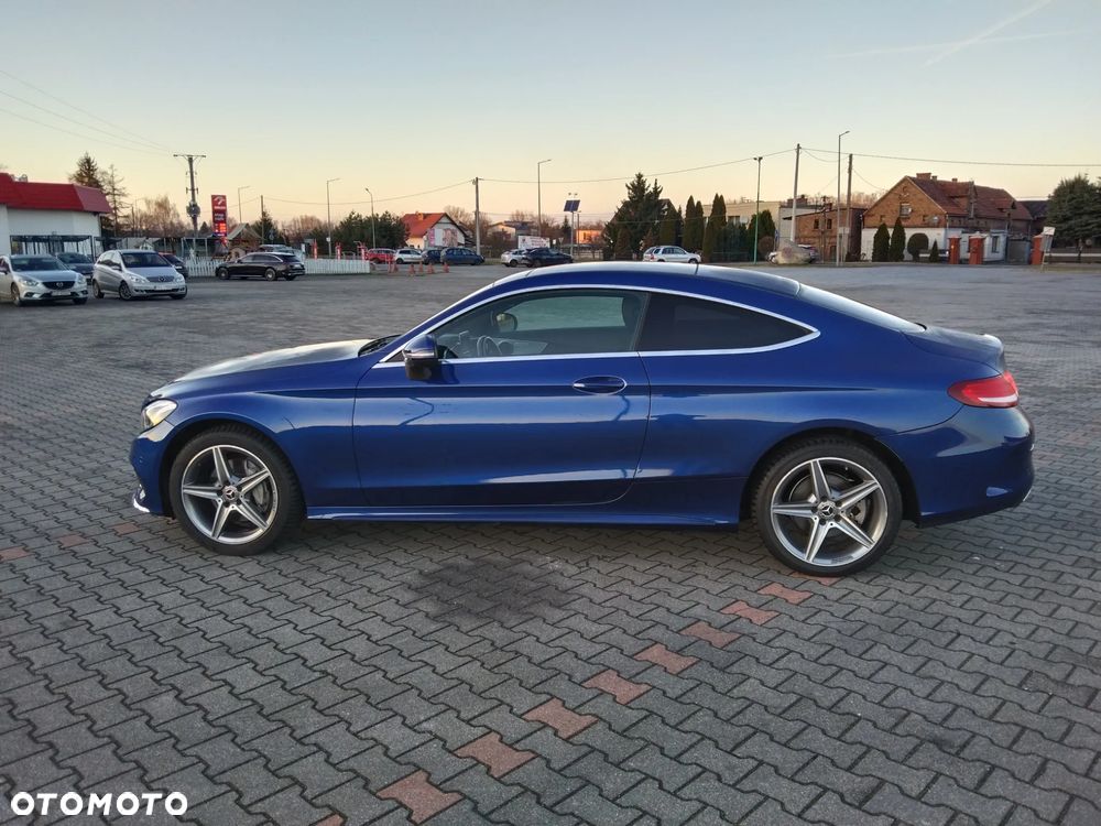 Mercedes-Benz Klasa C 200 4-Matic 9G-Tronic - 2