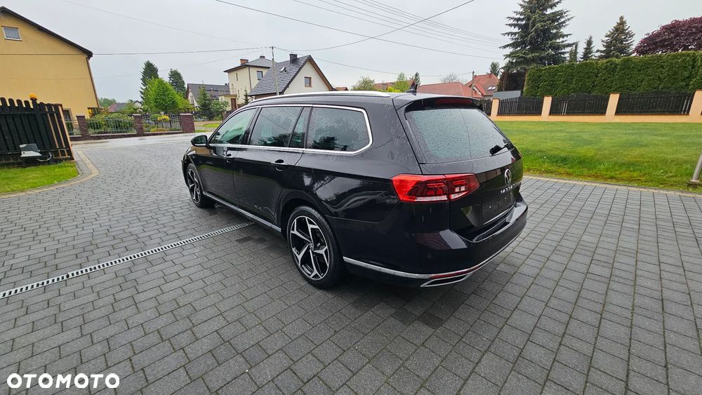 Volkswagen Passat 2.0 TDI SCR DSG Business - 40