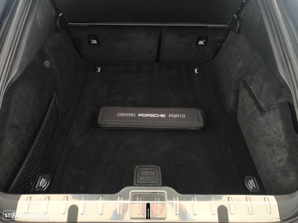 Porsche Panamera - 28