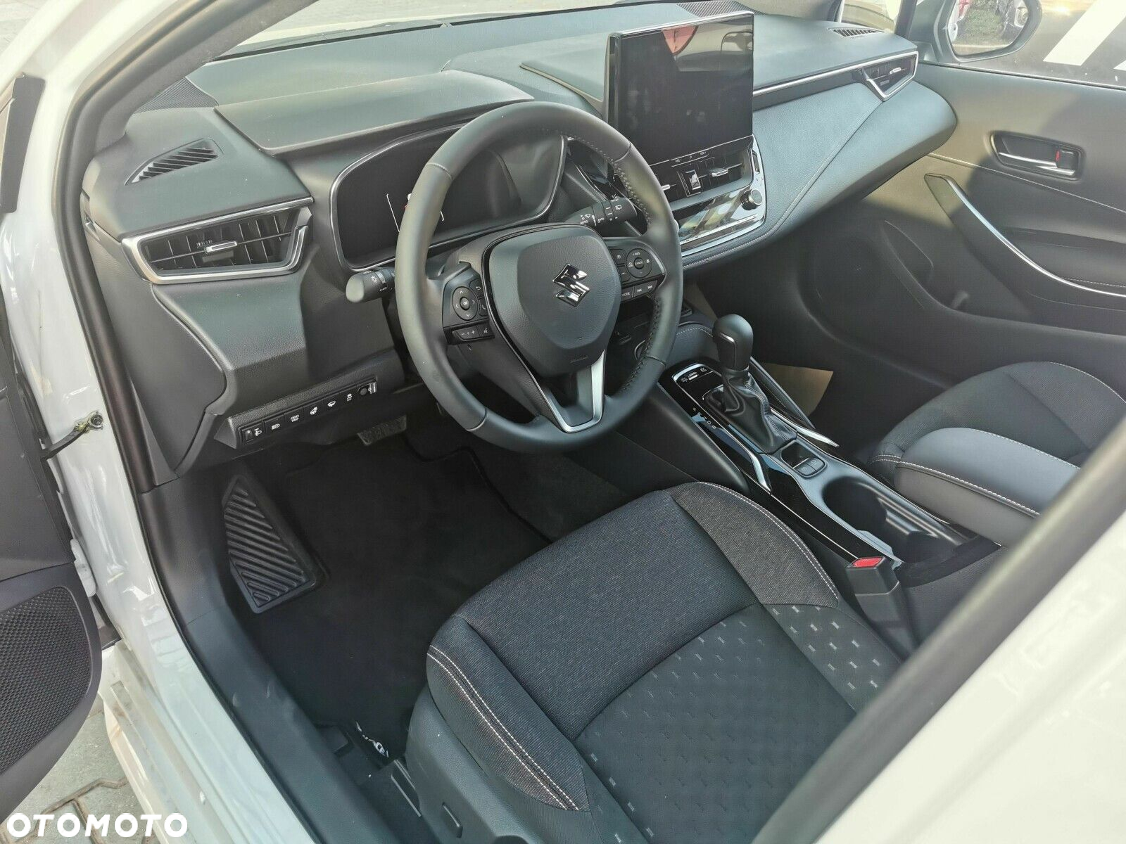 Suzuki Swace - 15