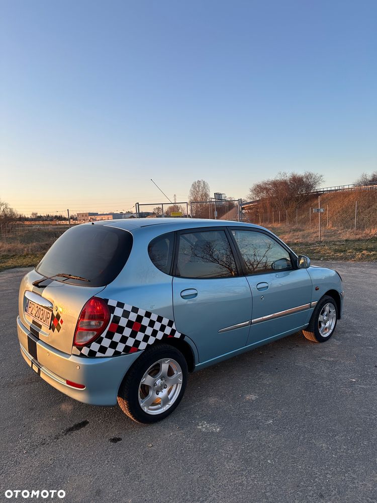Daihatsu Sirion 1.0 Plus - 4