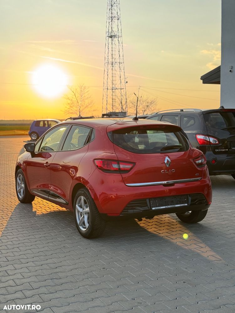 Renault Clio - 5