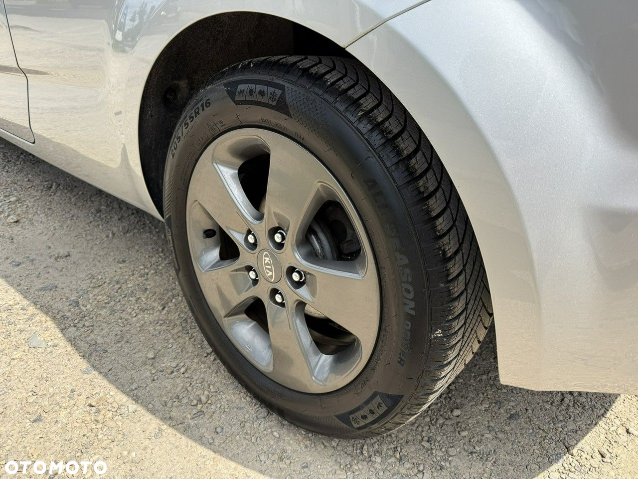 Kia ProCeed - 12