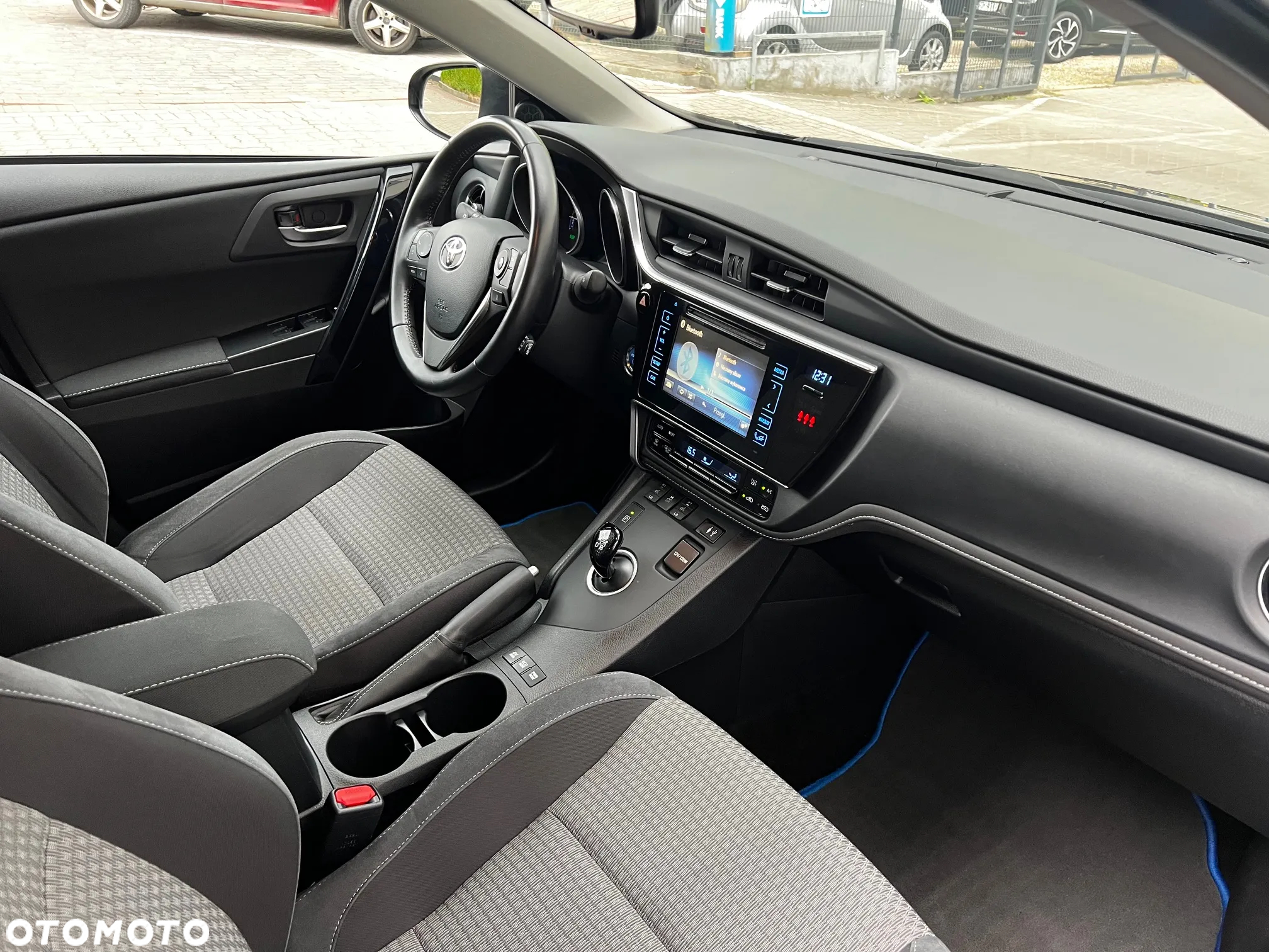 Toyota Auris 1.8 VVT-i Hybrid Automatik Touring Sports Edition S+ - 3