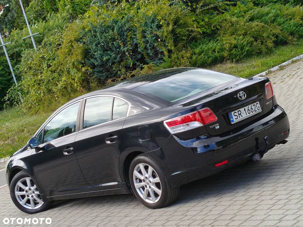 Toyota Avensis 2.0 D-4D Premium - 37