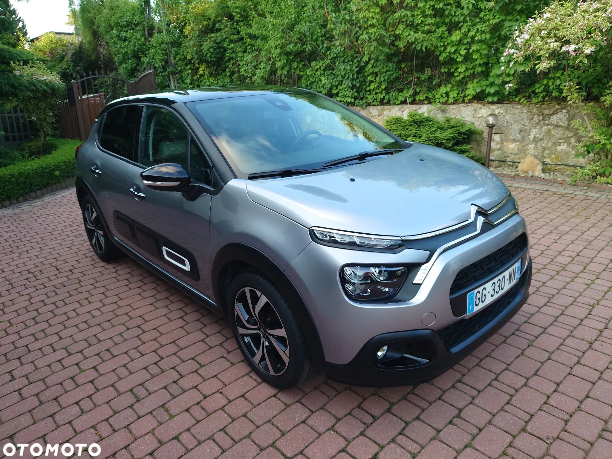 Citroën C3 1.2 PureTech Shine - 1