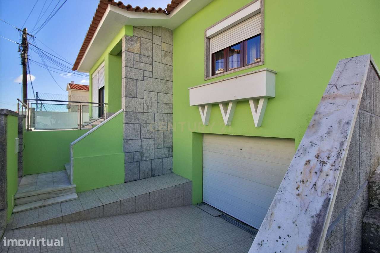 Moradia Térrea, isolada, com Terreno adjacente num total de 1107 m2, - Grande imagem: 4/38