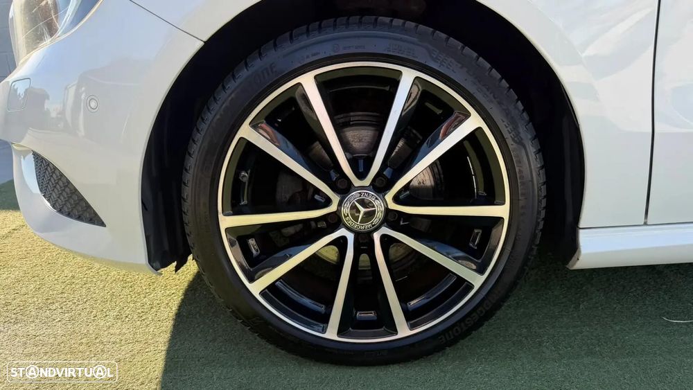 Mercedes-Benz A 180 d Urban - 12