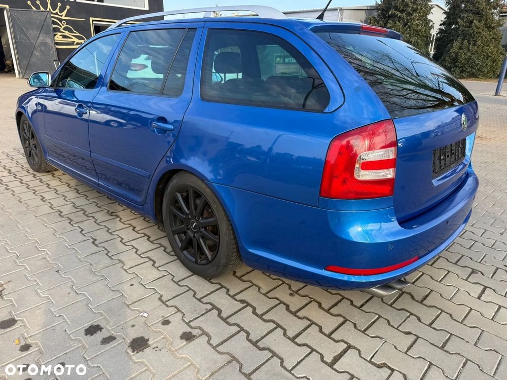 Skoda Octavia 2.0 TDI DPF RS - 3