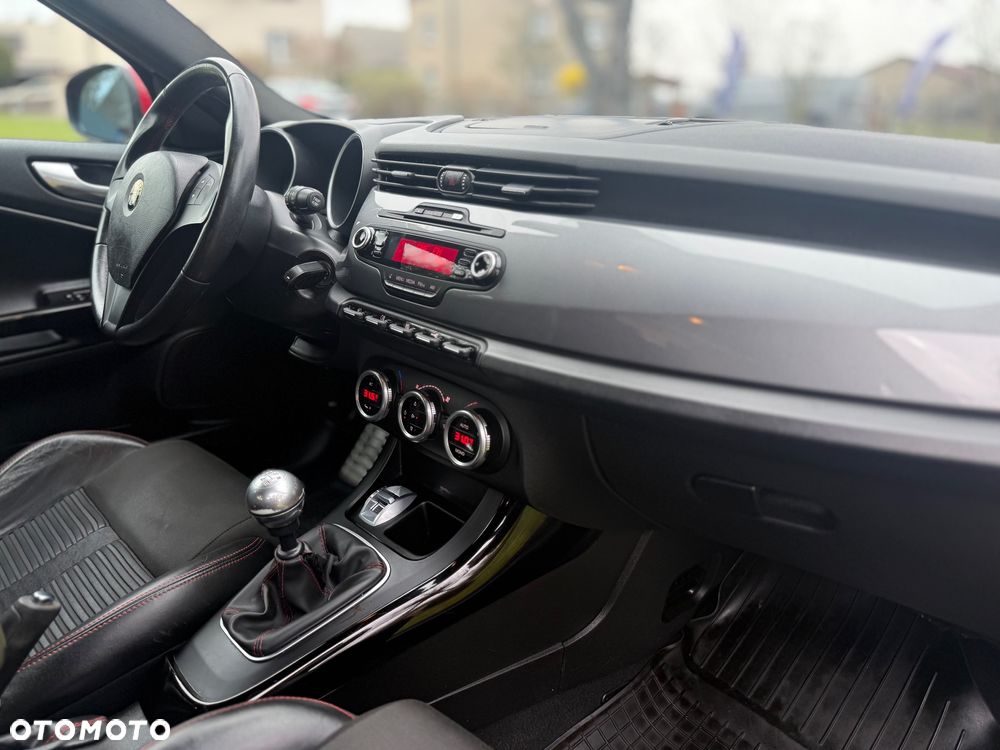 Alfa Romeo Giulietta - 7