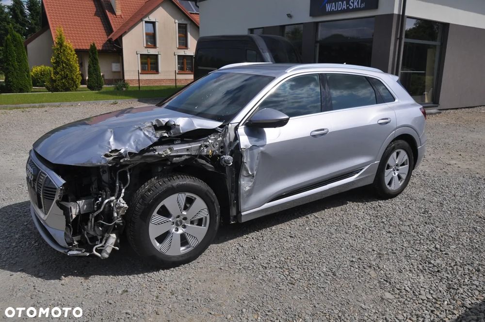 Audi e-tron 50 Quattro S Line - 11