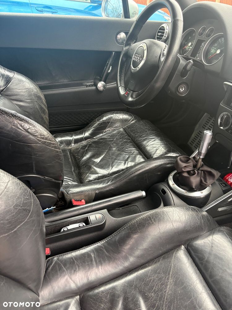 Audi TT Coupé 1.8T - 16