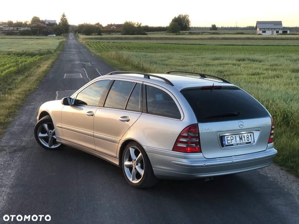 Mercedes-Benz Klasa C 220 CDI Automatik Avantgarde - 4