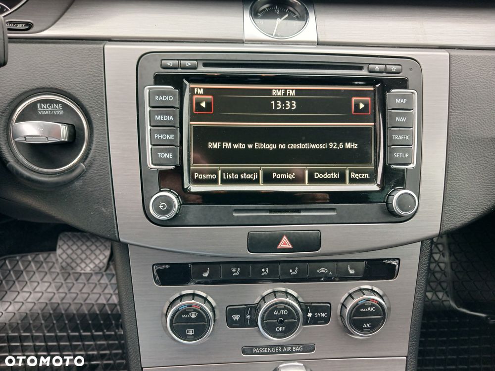 Volkswagen Passat - 35