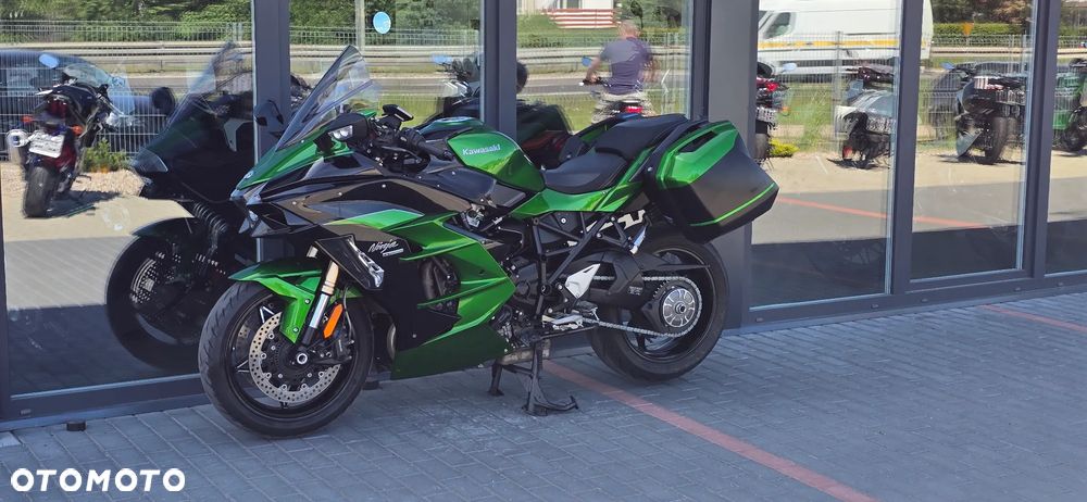 Kawasaki Ninja H2 SX - 27