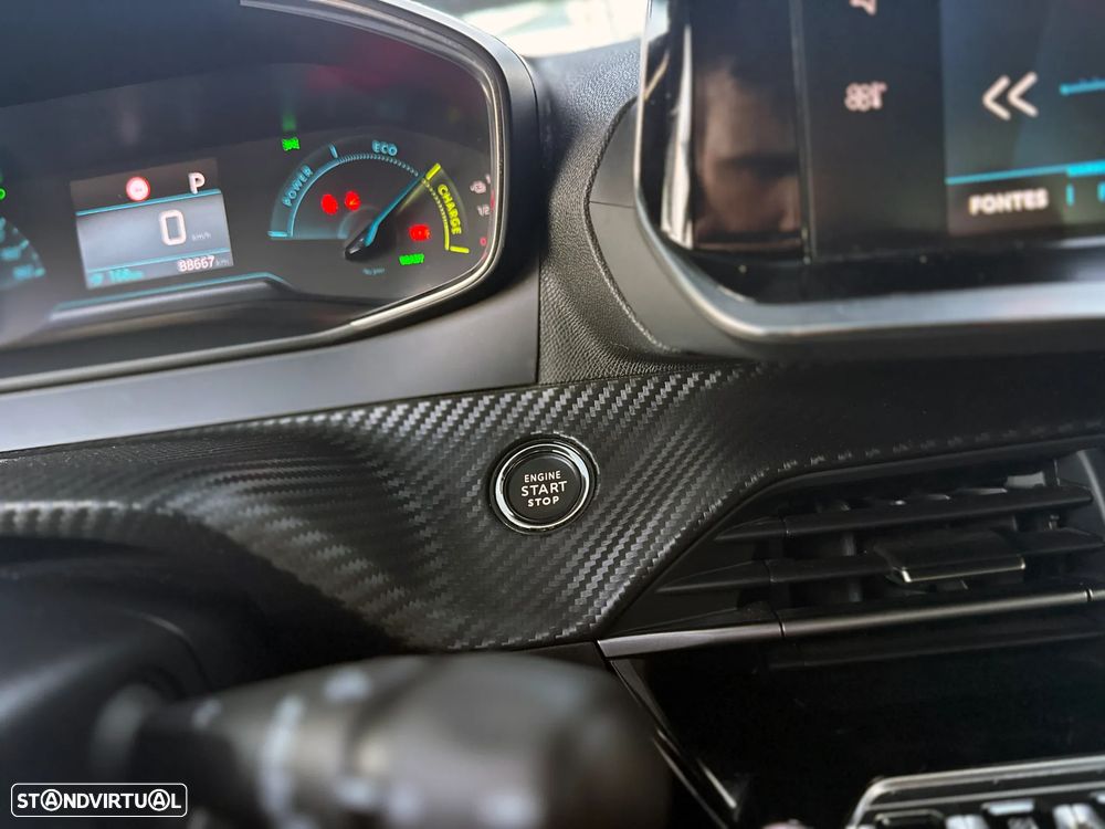 Peugeot e-2008 50 kWh Allure - 13