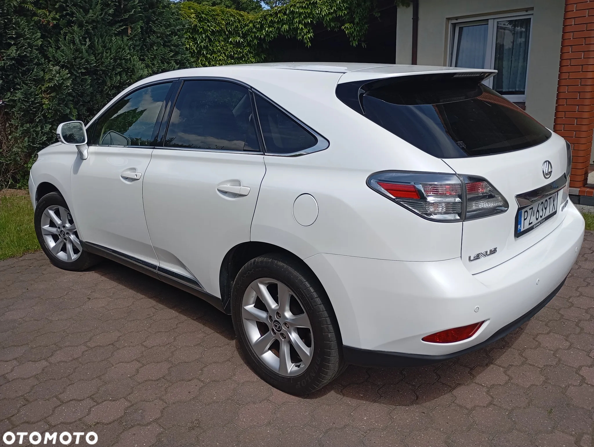 Lexus RX - 4