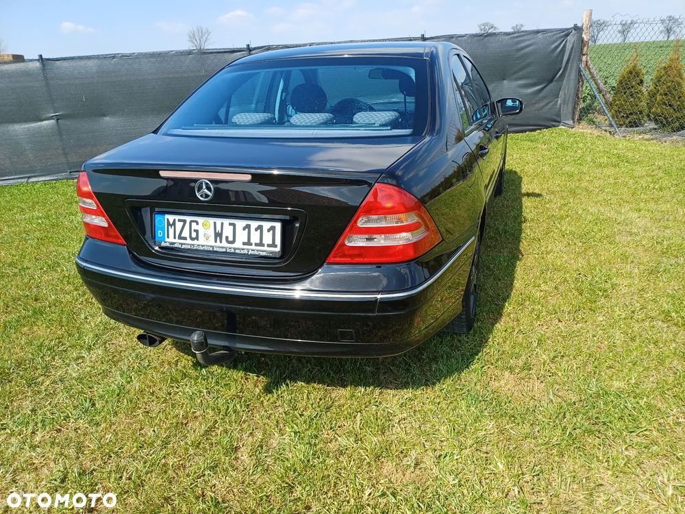 Mercedes-Benz Klasa C 180 Kompressor Automatik Avantgarde - 12