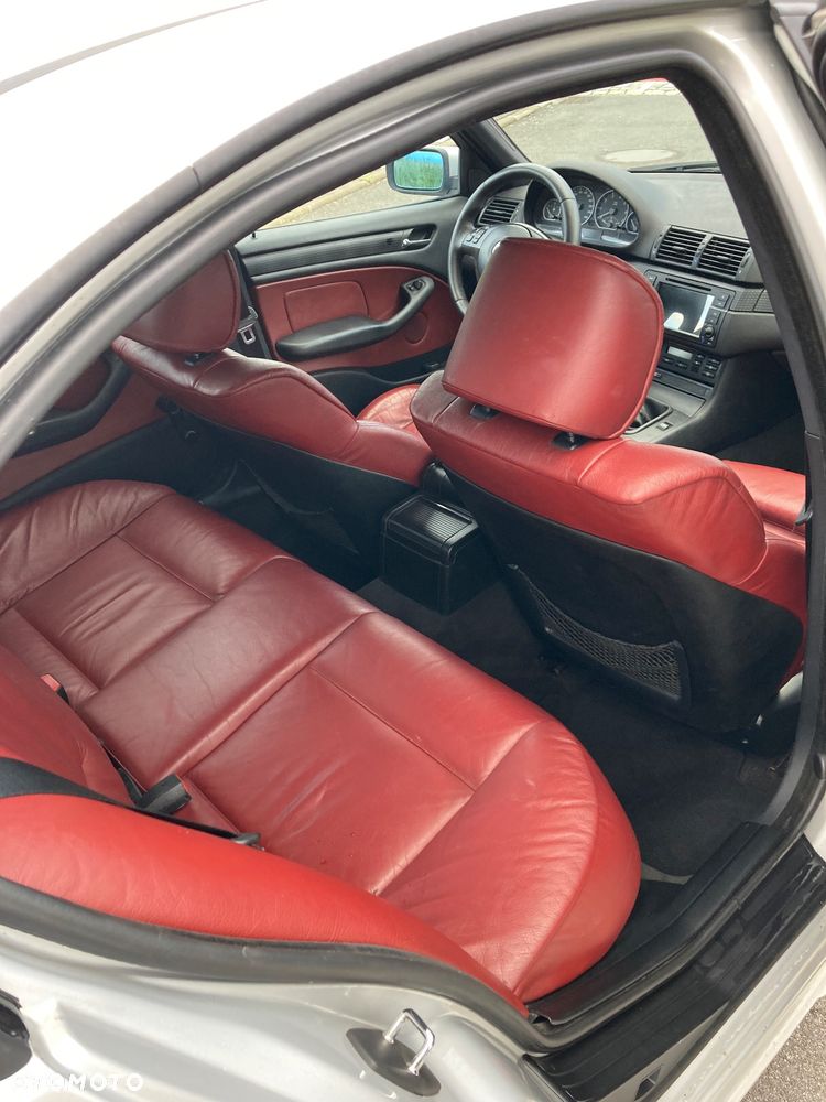 BMW Seria 3 330i Edition Sport - 28
