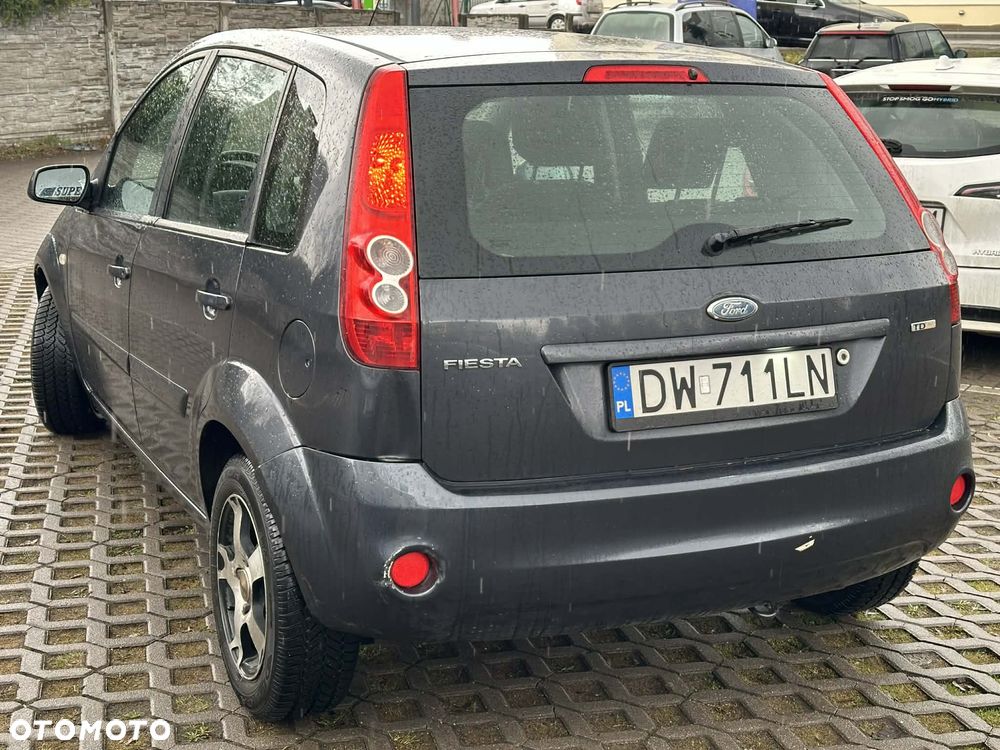 Ford Fiesta - 6