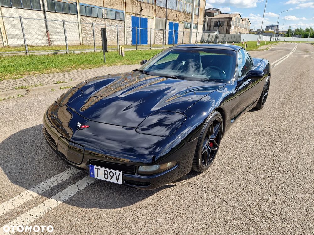 Chevrolet Corvette - 2