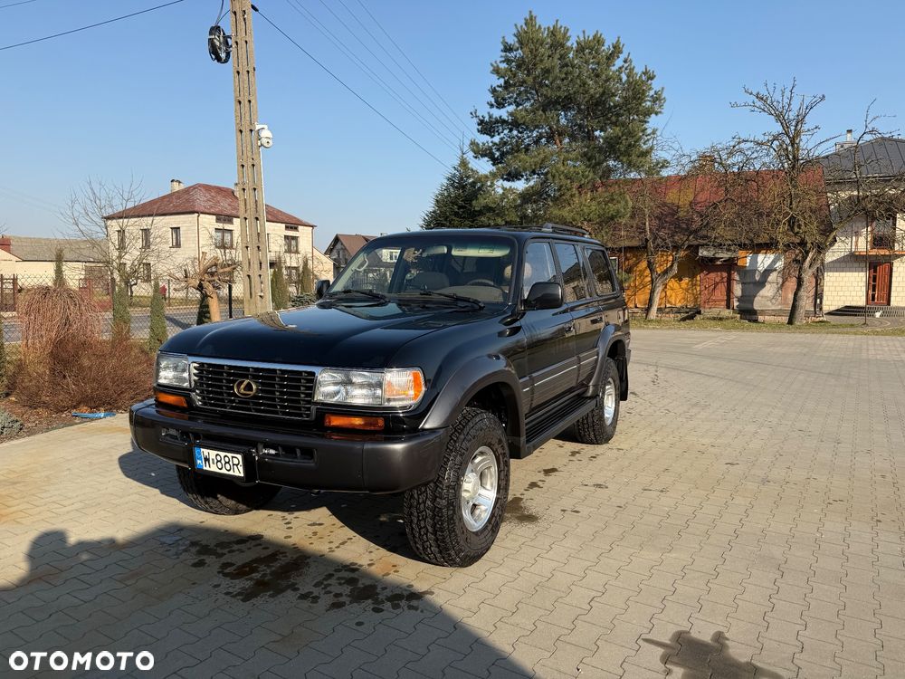 Lexus LX - 1