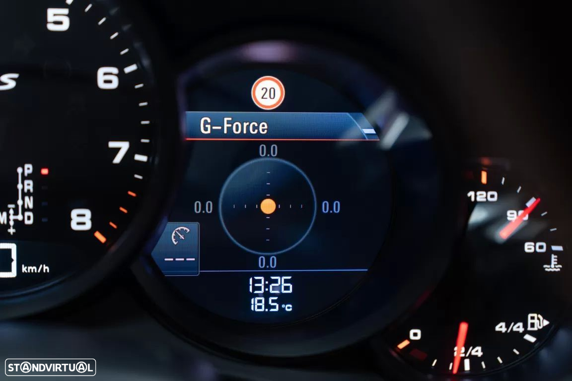 Porsche 911 (991) Carrera GTS PDK - 33