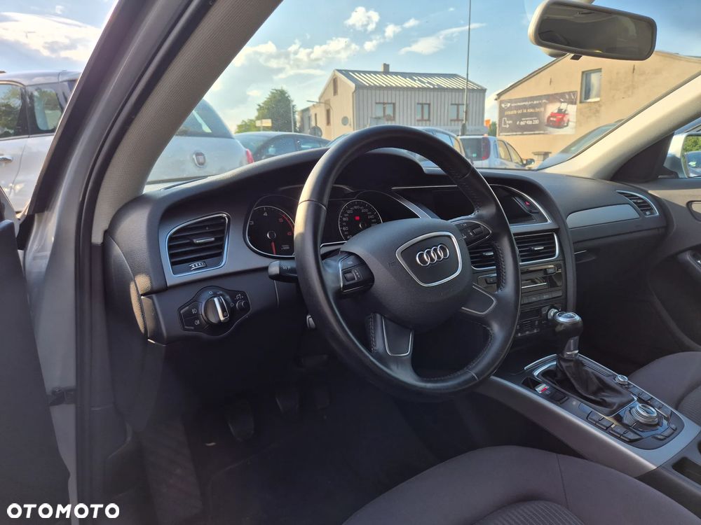 Audi A4 Limousine 2.0 TDI Limited Edition - 14