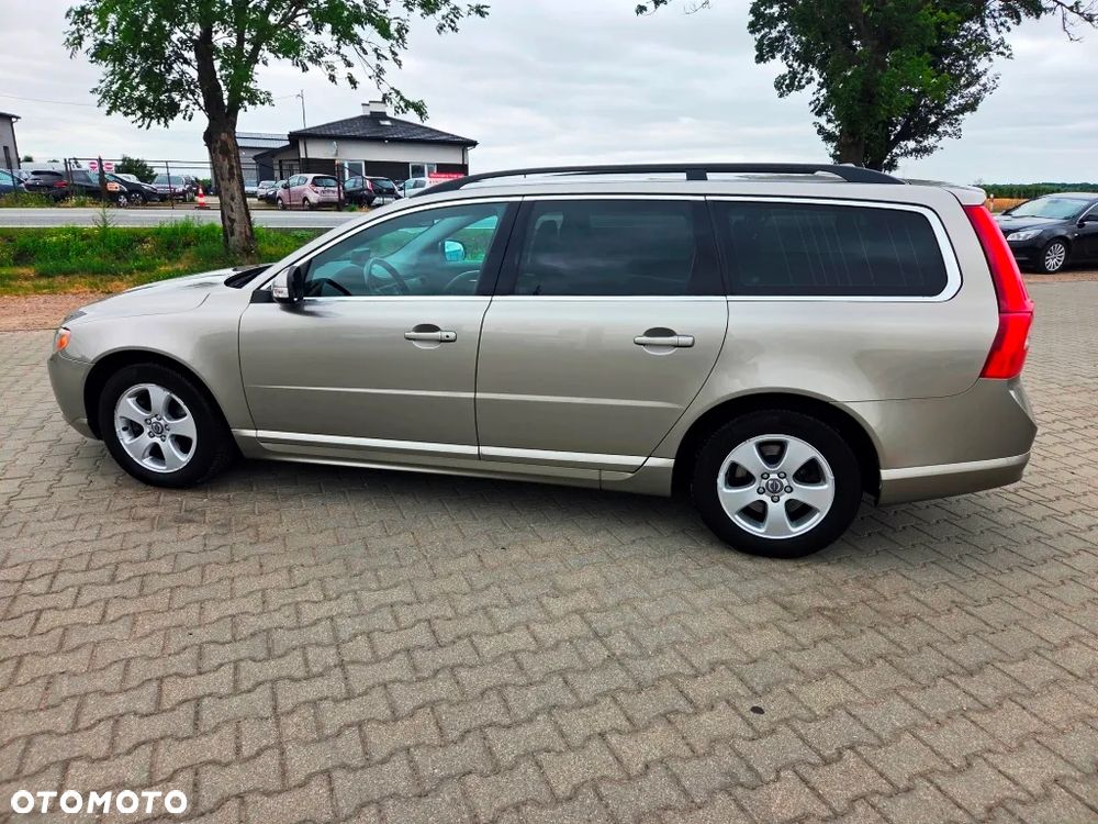Volvo V70 2.0D Momentum - 18