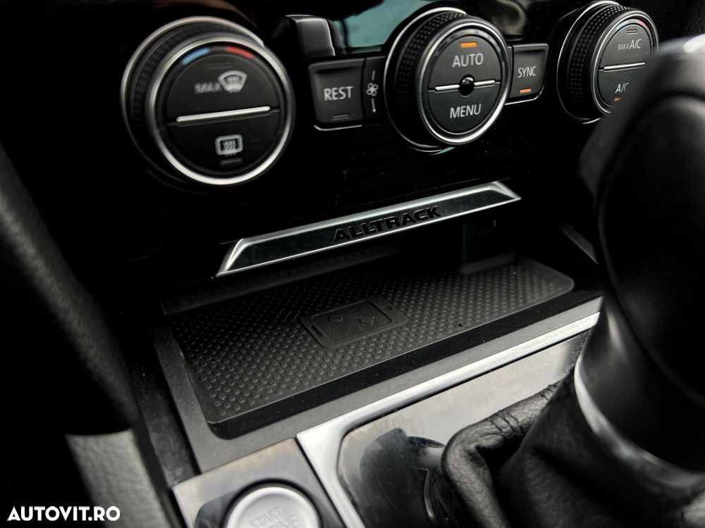 Volkswagen Passat Alltrack - 30