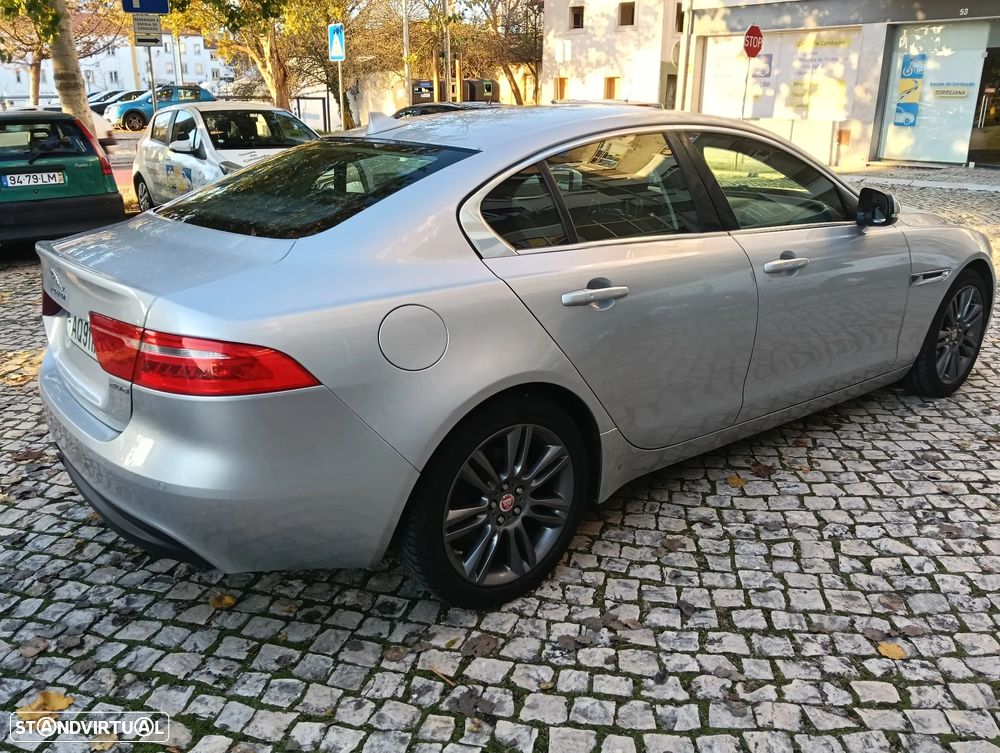 Jaguar XE 2.0 D R-Sport Aut. - 10