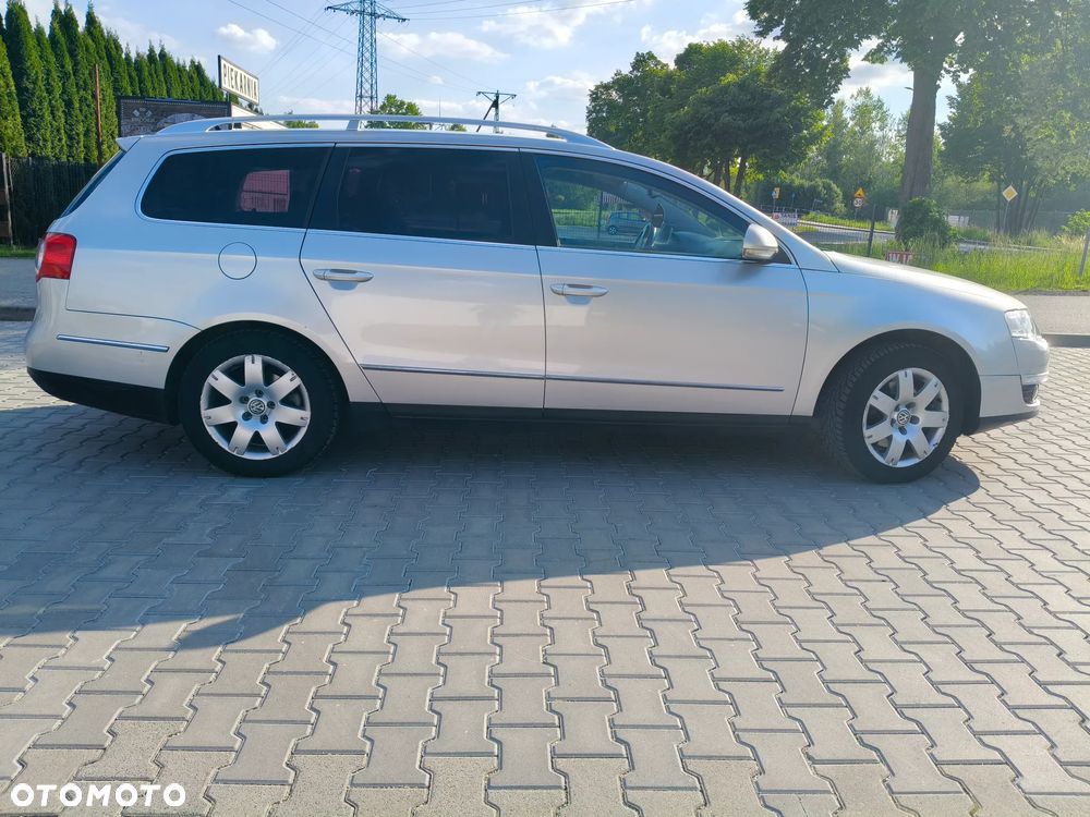 Volkswagen Passat 1.9 TDI Highline - 2