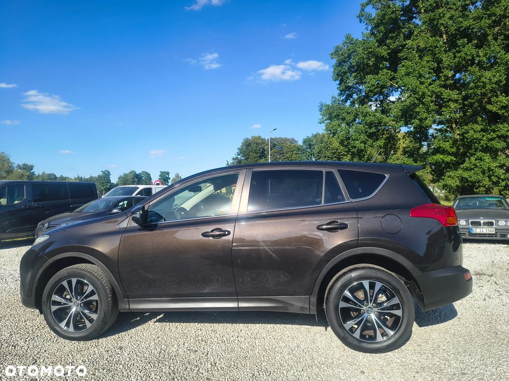 Toyota RAV4 2.2 D-4D 4x4 Automatik Edition - 9