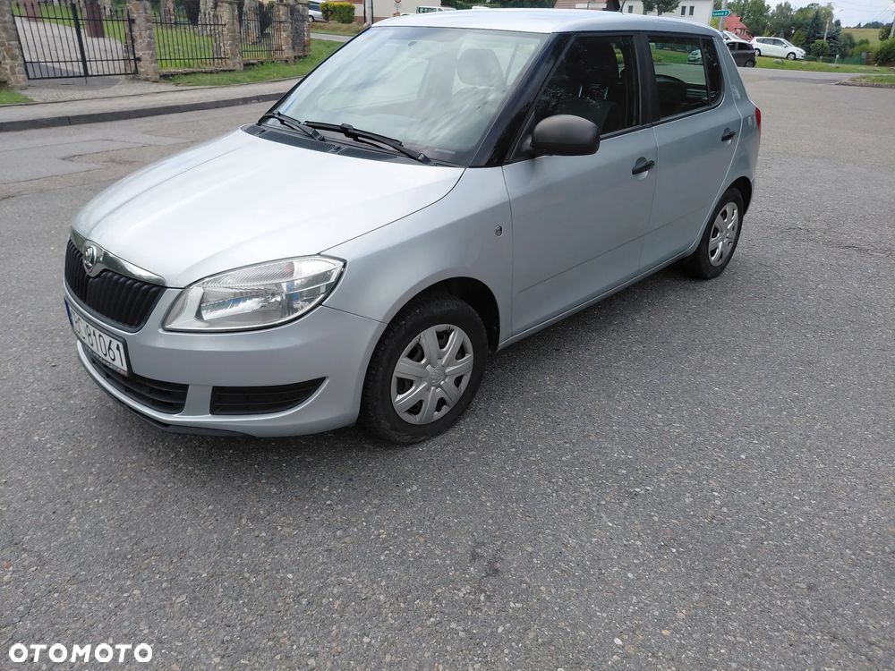 Skoda Fabia 2013 photo 2