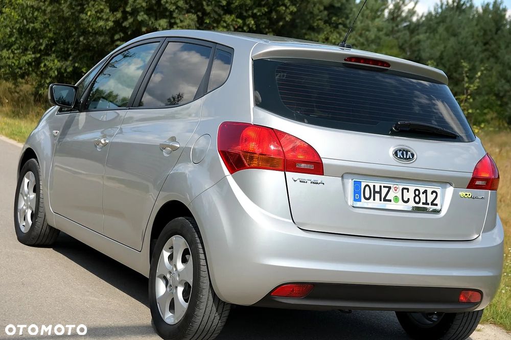 Kia Venga - 6