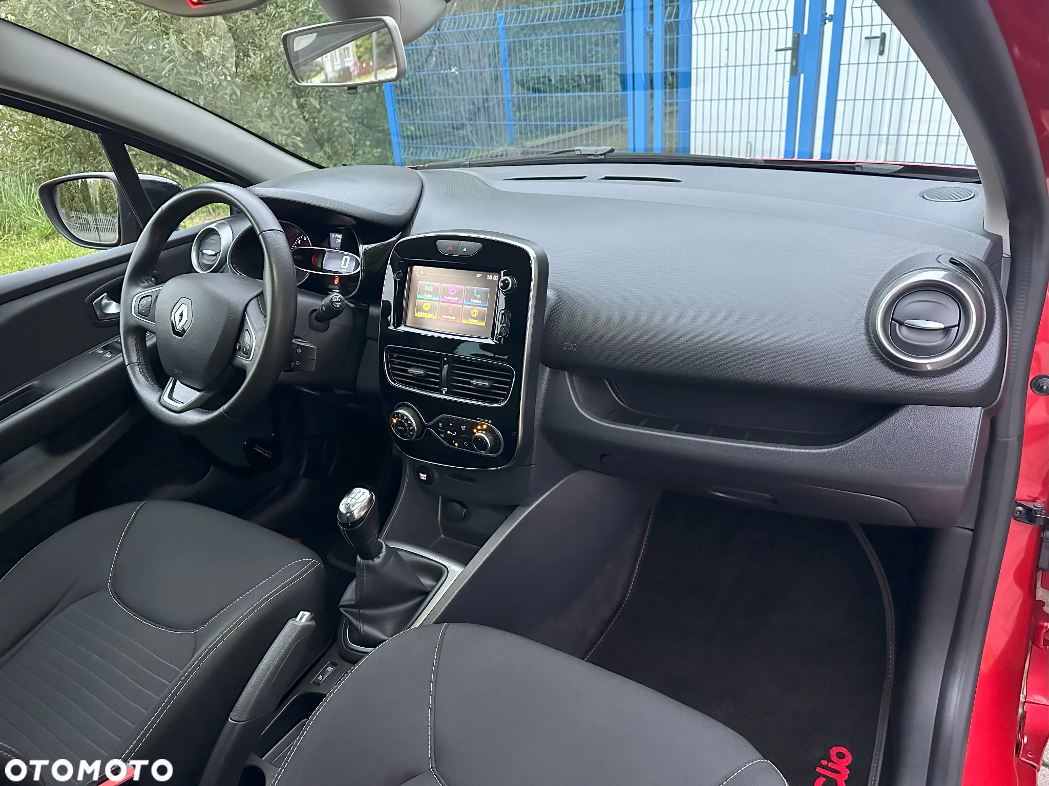 Renault Clio 1.2 16V Limited EU6 - 28