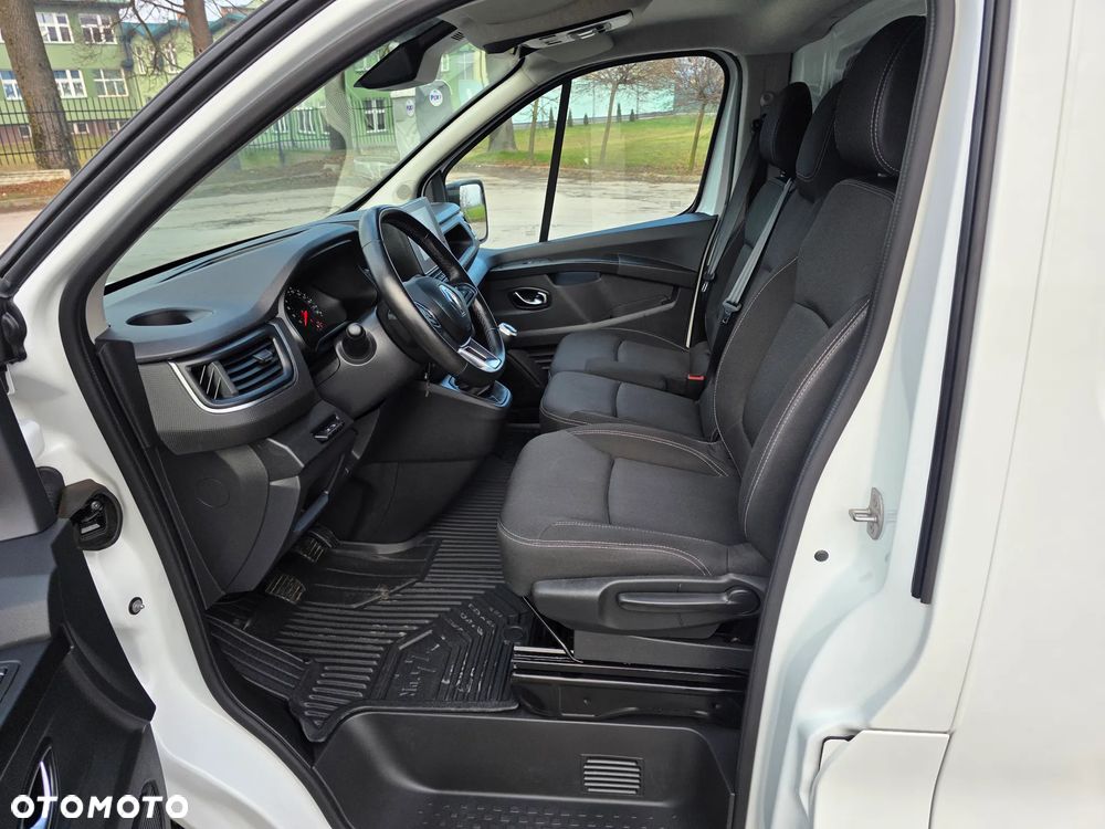 Renault Trafic - 14