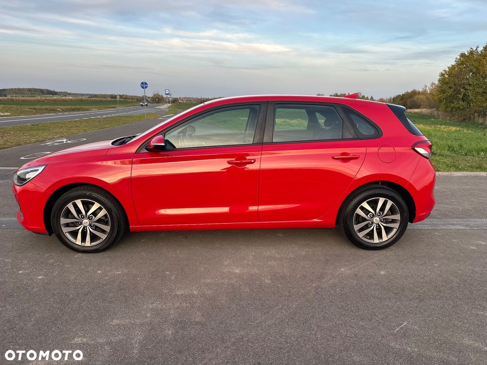 Hyundai i30 blue 1.4 Passion - 20