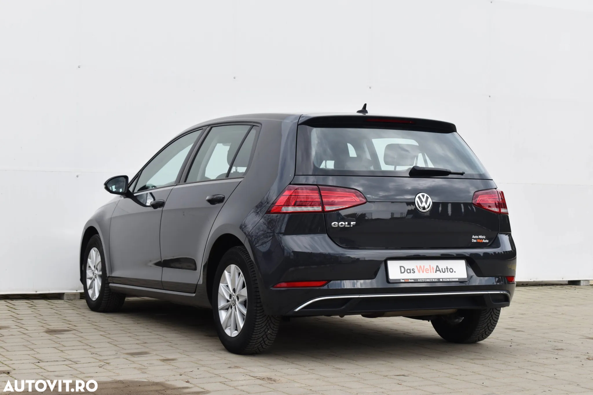 Volkswagen Golf 1.6 TDI Comfortline - 3
